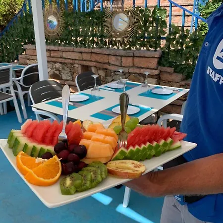 Cocktail & Dreams - 酒店 Sarandë